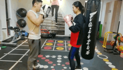 运动胸罩好处_运动丰胸效果_运动美胸
