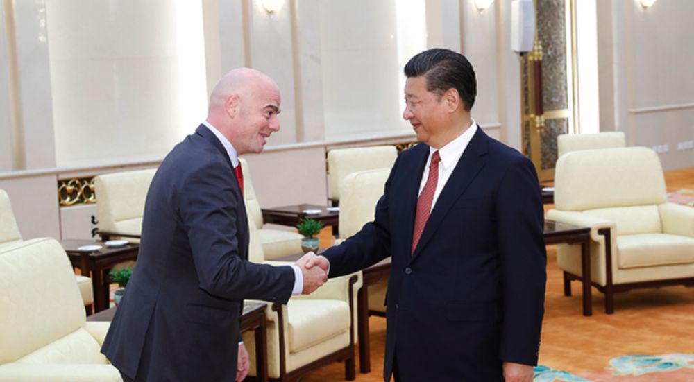 足球运动员冠军是谁_足球运动员最想拿的冠军_足球拿冠军的心情说说