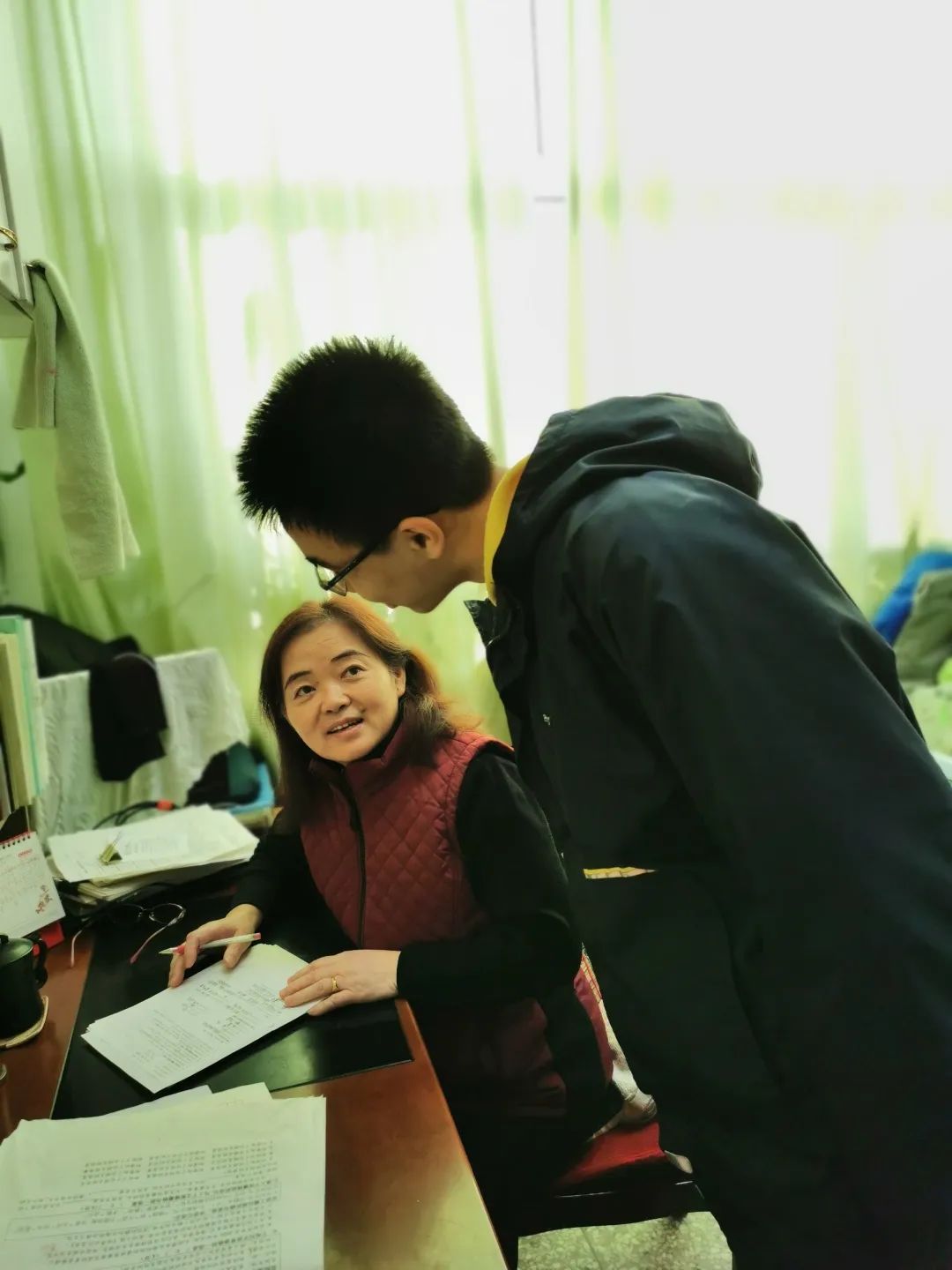 悲喜交加的班主任生活方式_逢喜又悲是什么意思_不为物喜不为己悲
